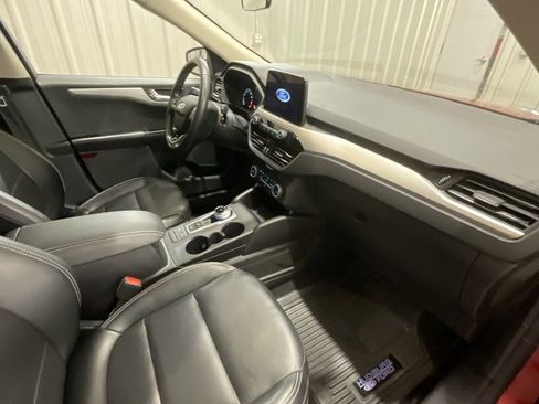 Used 2020 Ford Escape SEL image 14