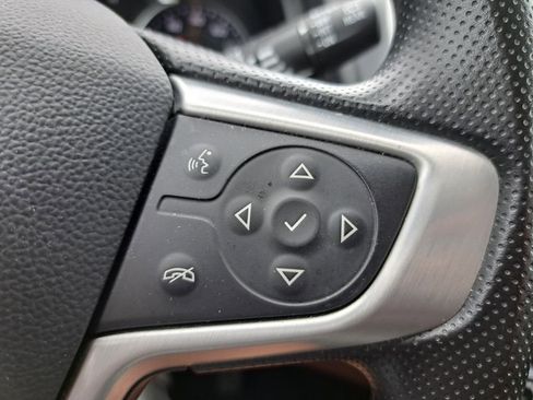 Used 2024 GMC Terrain SLE FWD image 12