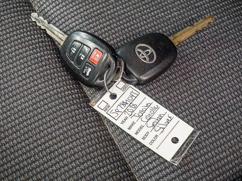 Used 2018 Toyota Corolla SE w/ Carpet Mat Package (TMS) FWD image 22