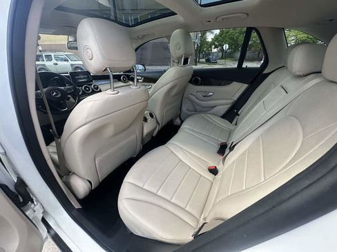 Used 2017 Mercedes-Benz GLC 300 image 32