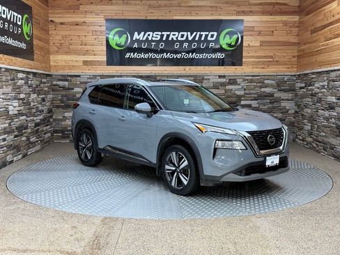 Used 2021 Nissan Rogue SL w/ Premium Package image 1