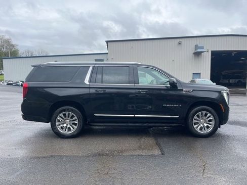 Used 2025 GMC Yukon XL Denali w/ LPO, Floor Liner Package AWD/4WD image 4