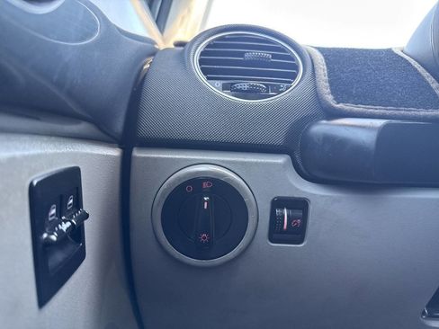 Used 2007 Volkswagen Beetle Coupe w/ Package 1 image 40