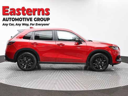 Used 2025 Honda HR-V Sport image 4