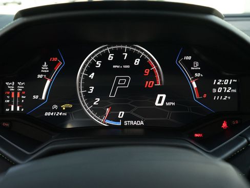 Used 2023 Lamborghini Huracan EVO RWD image 6