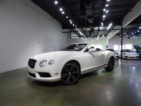 Used 2013 Bentley Continental GT image 2