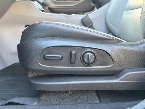 Used 2020 GMC Terrain SLT w/ Preferred Package image 24