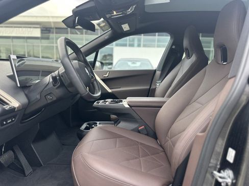 Certified 2025 BMW iX xDrive50 image 13