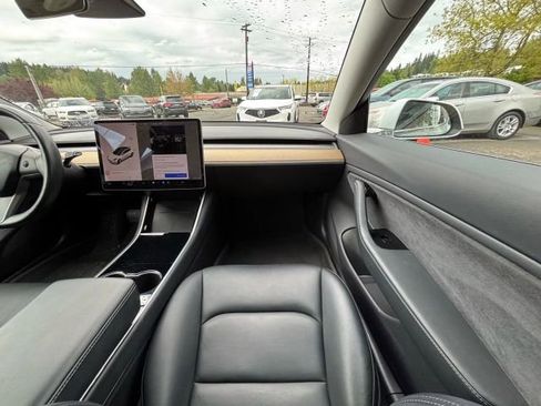 Used 2018 Tesla Model 3 Mid Range RWD image 20