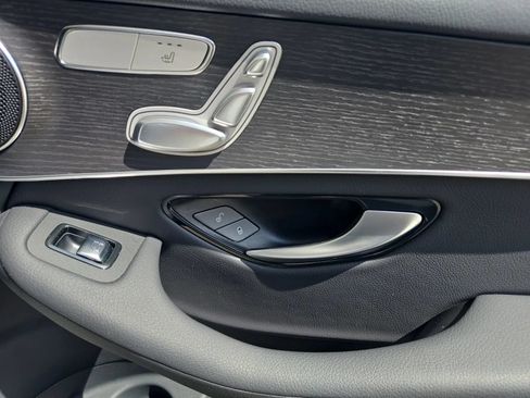 Used 2022 Mercedes-Benz GLC 300 4MATIC Coupe image 31