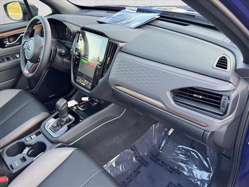 Used 2025 Subaru Forester Sport image 21