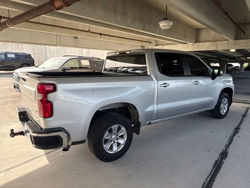 Used 2021 Chevrolet Silverado 1500 LT RWD image 11