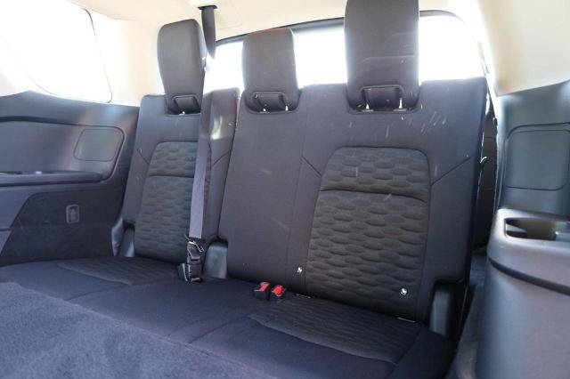 Certified 2025 Nissan Pathfinder SV FWD image 25
