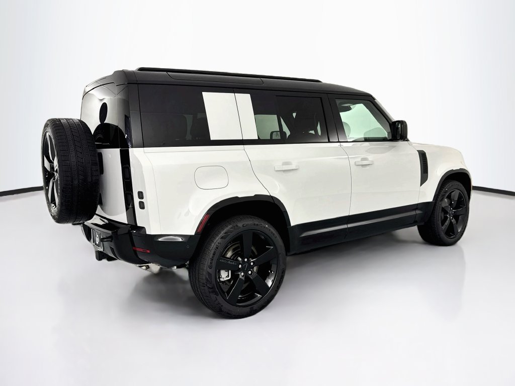 New 2026 Land Rover Defender 110 X-Dynamic SE AWD/4WD image 5