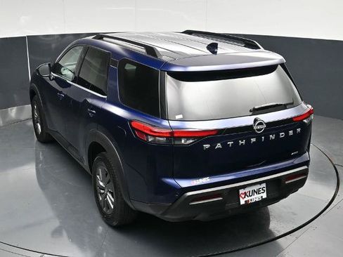 Used 2025 Nissan Pathfinder SV AWD/4WD image 39