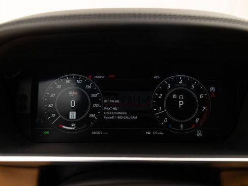 Used 2020 Land Rover Range Rover Sport SVR image 38