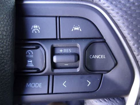 Used 2024 Toyota Tacoma TRD Off-Road w/ TRD Off Road Upgrade Package AWD/4WD image 20