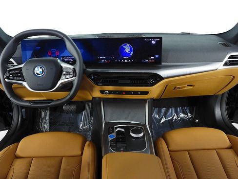 Used 2025 BMW i4 eDrive40 w/ Parking Assistance Package RWD image 25