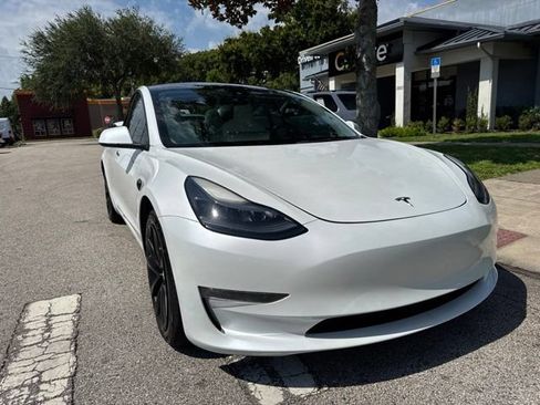 Used 2023 Tesla Model 3 Standard Range RWD image 2