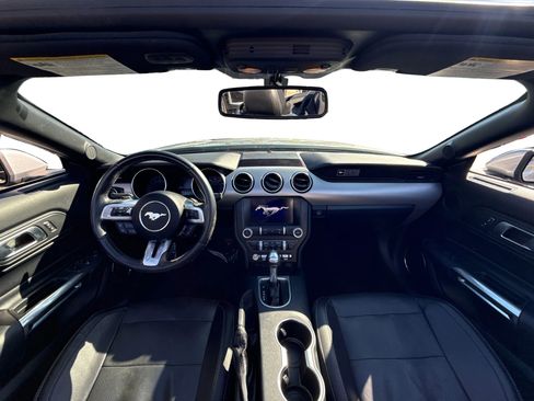 Used 2020 Ford Mustang Premium image 11