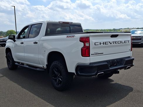 Used 2020 Chevrolet Silverado 1500 LT Trail Boss AWD/4WD image 4