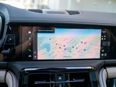 Certified 2025 Porsche Panamera 4 AWD/4WD image 18