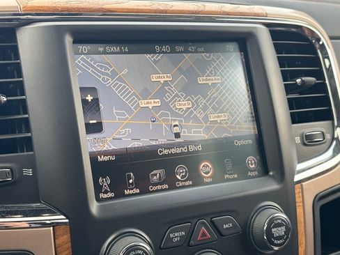 Used 2015 RAM 3500 Laramie Longhorn image 19