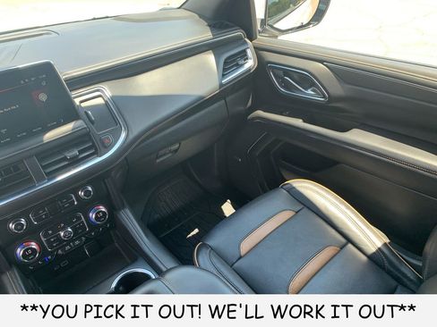 Used 2023 GMC Yukon AT4 w/ Technology Package AWD/4WD image 27
