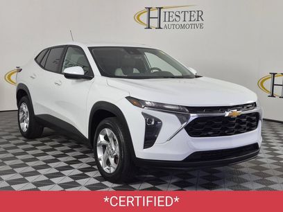 Used 2024 Chevrolet Trax LS w/ LS Convenience Package