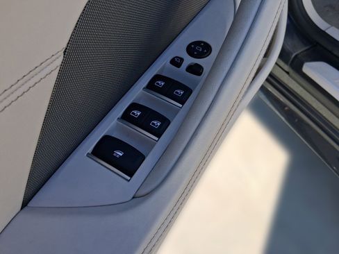 Certified 2022 BMW 840i Convertible image 21