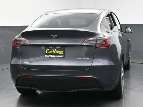 Used 2023 Tesla Model Y Long Range AWD/4WD image 4
