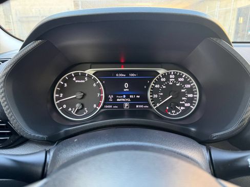 Used 2025 Nissan Sentra SV FWD image 38