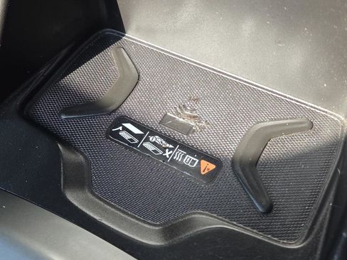 Used 2019 Chevrolet Colorado ZR2 AWD/4WD image 8