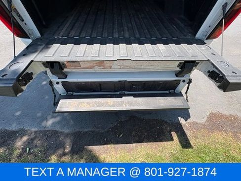 Used 2024 GMC Sierra 3500 Denali Ultimate AWD/4WD image 10