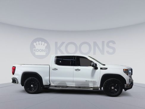 Used 2023 GMC Sierra 1500 SLT w/ SLT Premium Plus Package image 12