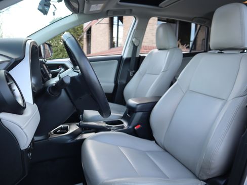 Used 2016 Toyota RAV4 XLE image 26