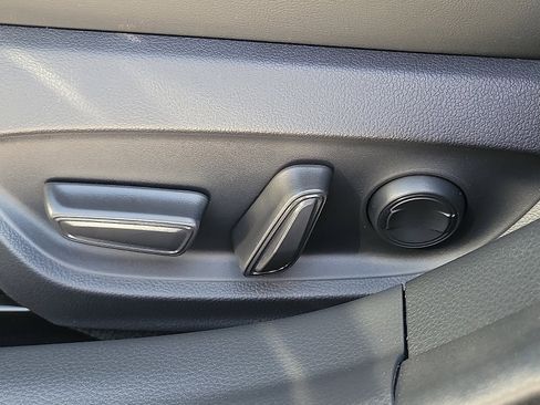 New 2026 Toyota Prius XLE image 13