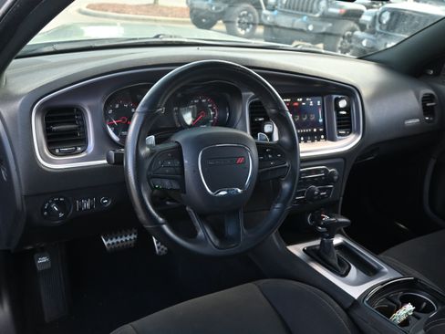 Used 2019 Dodge Charger GT w/ Navigation & Travel Group RWD image 11