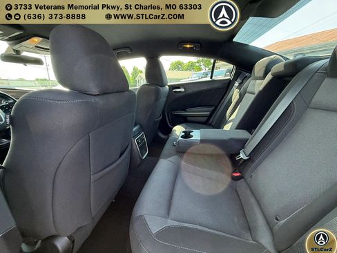 Used 2022 Dodge Charger SXT RWD image 10