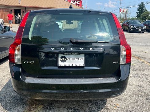 Used 2010 Volvo V50 2.4i image 5