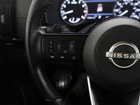 Used 2022 Nissan Pathfinder SV image 26