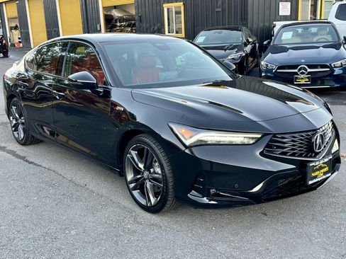Used 2023 Acura Integra A-Spec image 3