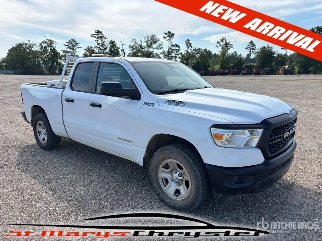 Used 2021 RAM 1500 Tradesman AWD/4WD image 1