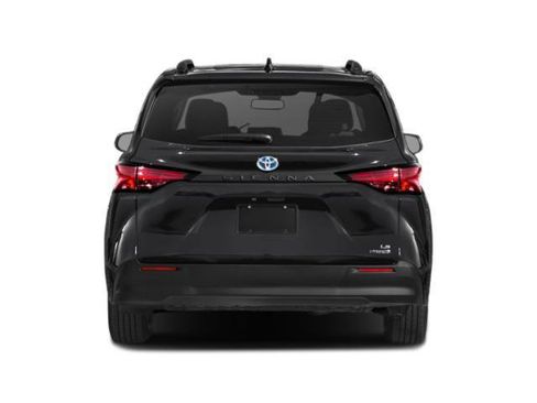 Certified 2024 Toyota Sienna LE image 5