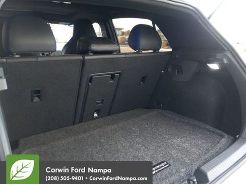 Used 2024 Volkswagen Golf R image 28