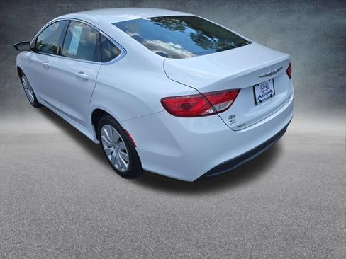 Used 2016 Chrysler 200 LX FWD image 5