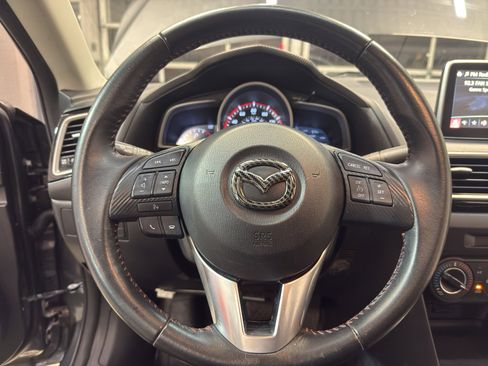 Used 2016 MAZDA MAZDA3 i Touring image 17