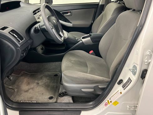 Used 2013 Toyota Prius Three w/ Solar Roof Pkg image 18