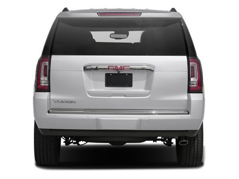 Used 2016 GMC Yukon Denali w/ Open Road Package AWD/4WD image 8