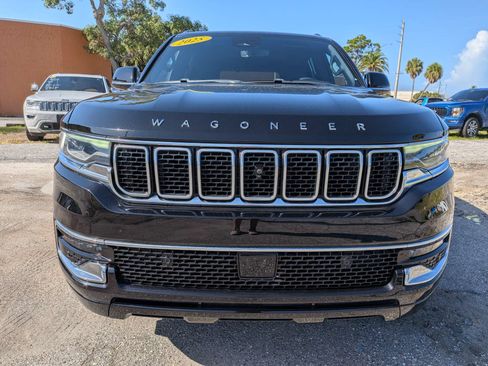 Used 2025 Jeep Wagoneer 4WD w/ Convenience Group I image 9